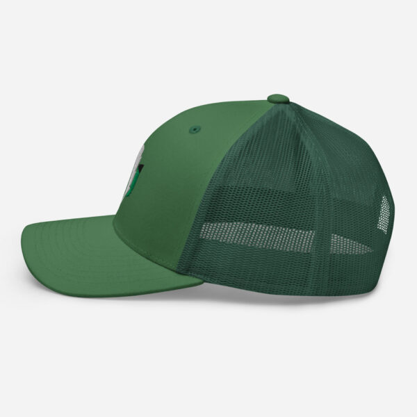 retro-trucker-hat-evergreen-left-6827fdd5c18e6.jpg Green mesh trucker hat side view